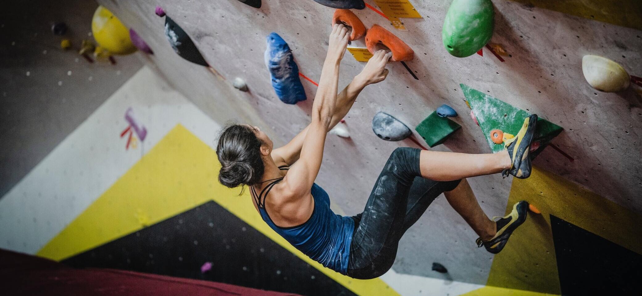 Kletterkader im Alpenverein Düsseldorf | © yns plt/Unsplash